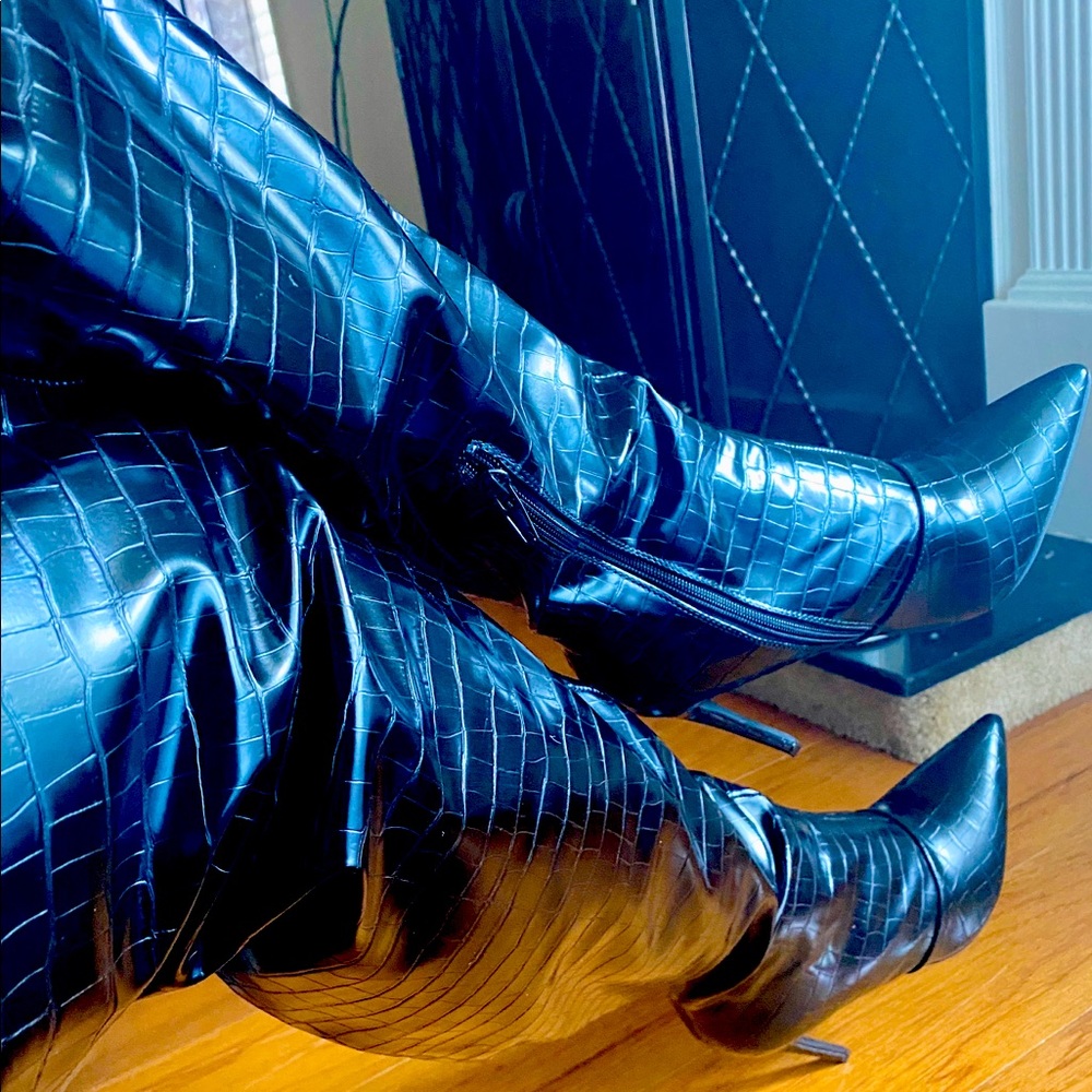 Crocodile Over-The-Knee Boots✨✨Brand New✨✨